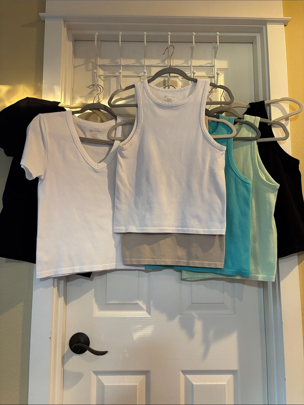 No Boundaries Women's Ribbed Tank & Tee Set (7) White, Black, Aqua, Mint, Taupe